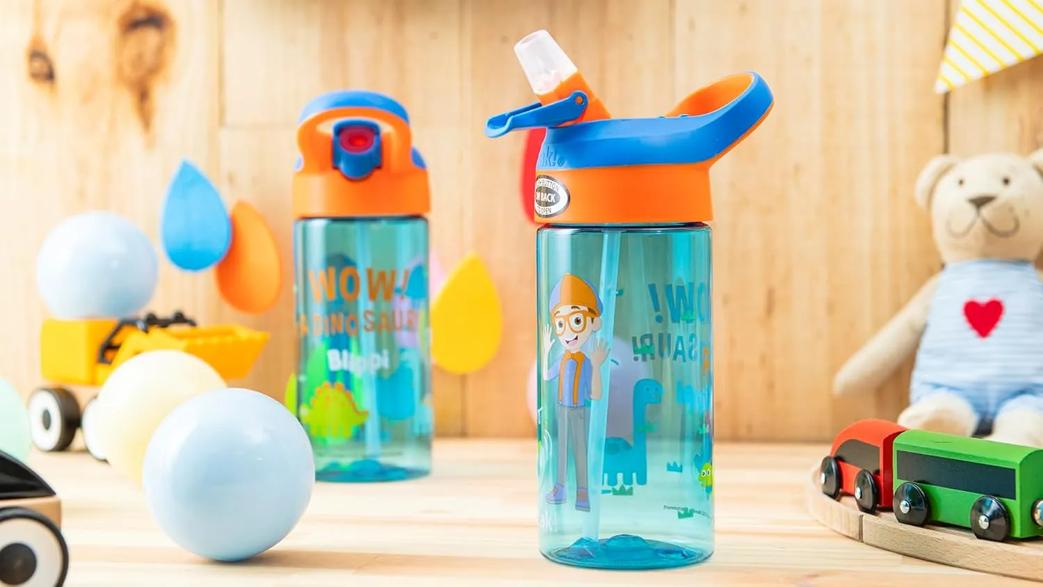 Zak Designs Blippi Kids Water Bottle with Spout Cover and Built-in Carrying Loop, Made of Durable Plastic, Leak-Proof Water Bottle Design for Travel (17.5 oz, Pack of 2)